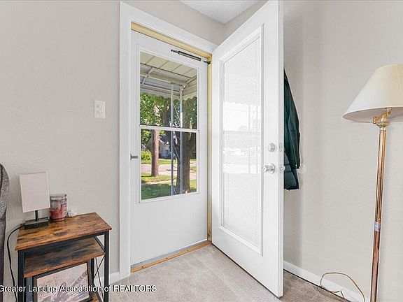 5th image of 3704 Leith St