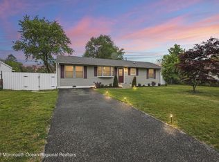 221 Elmwood Dr, Brick, NJ 08723