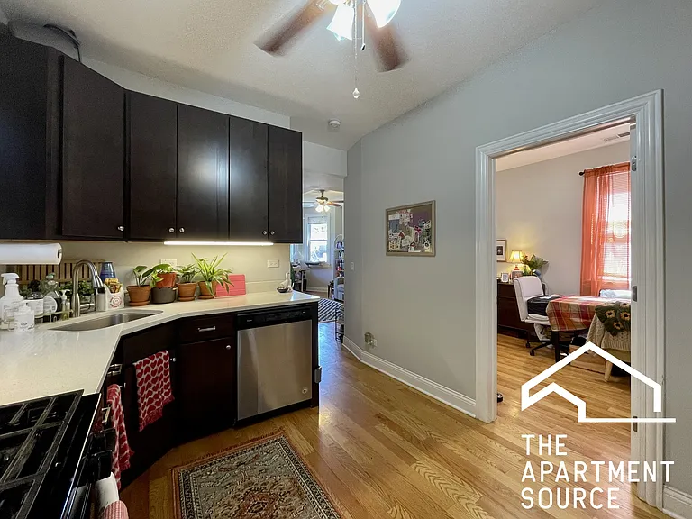 3611 W Wolfram St #2 — Photo 7