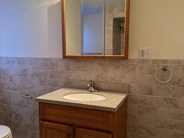 122 Jewett Avenue image 13 of 17