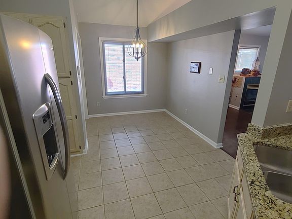 5th image of 864 Timber Trace Dr