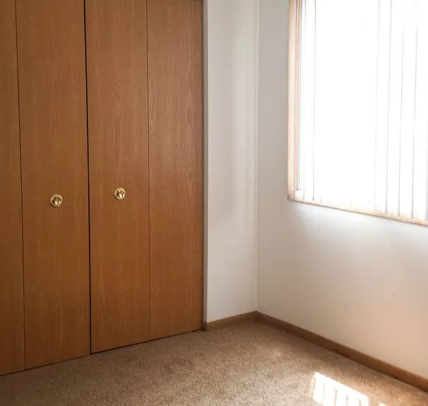 Port Vista Apartments — Photo 8