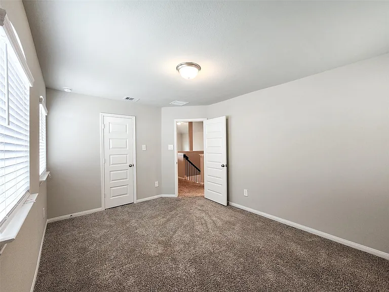 10714 Cliffs View Dr — Photo 25