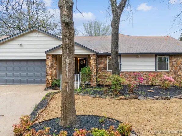 3105 Bahama Dr, Sand Springs, OK 74063