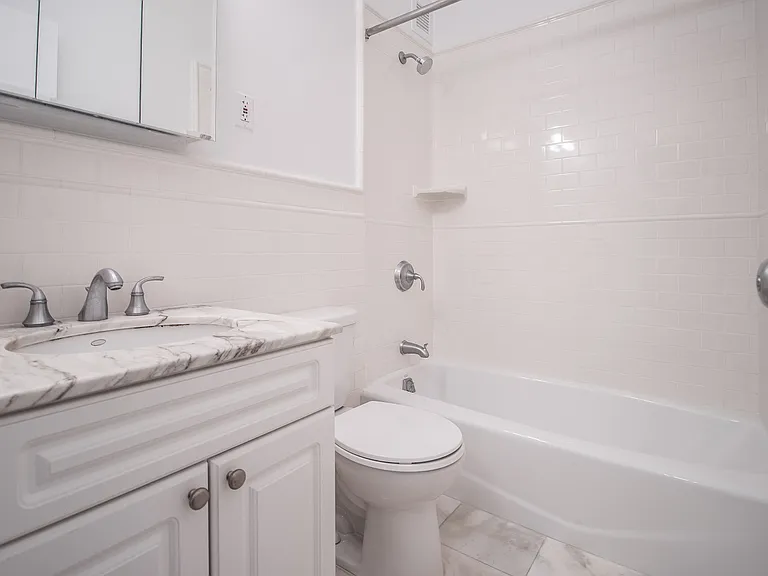4 Park Ave #12M — Photo 10