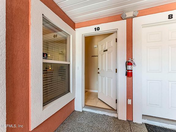 2nd image of 13827 HERONS LANDING Way #10