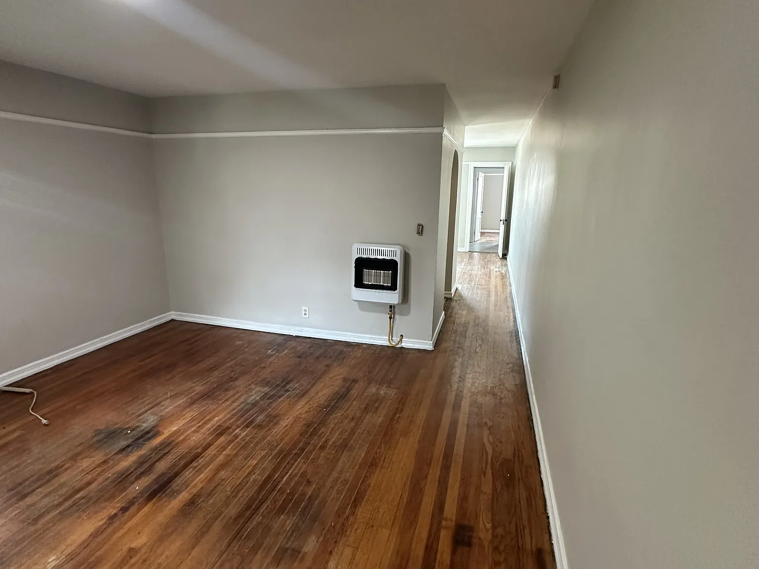 1422 Central Avenue - 3 — Photo 1