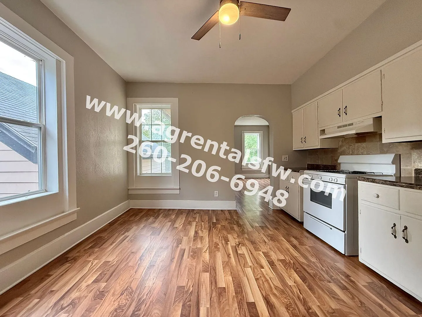 310 W Dewald St — Photo 3