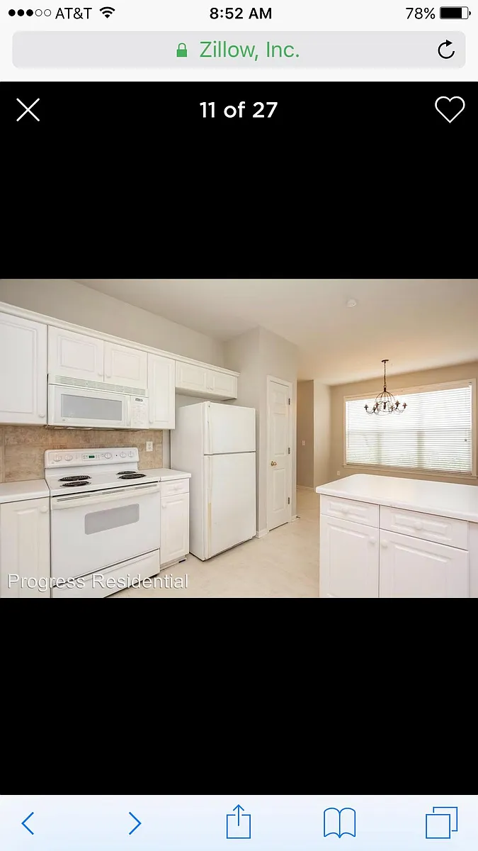 Building Photo - 1112 Island Pl E