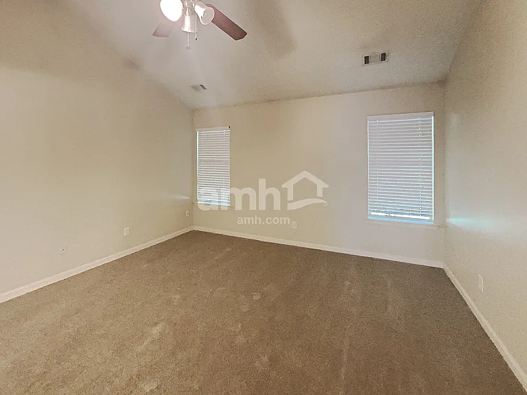 4701 Gold Mine Dr — Photo 10