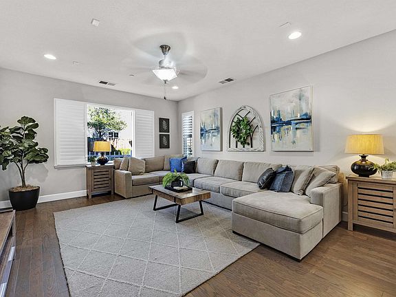 2nd image of 3004 Sonsilla Ln