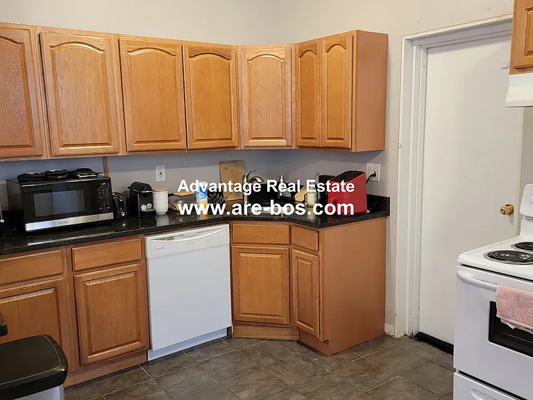 1056 Commonwealth Ave #33 — Photo 5
