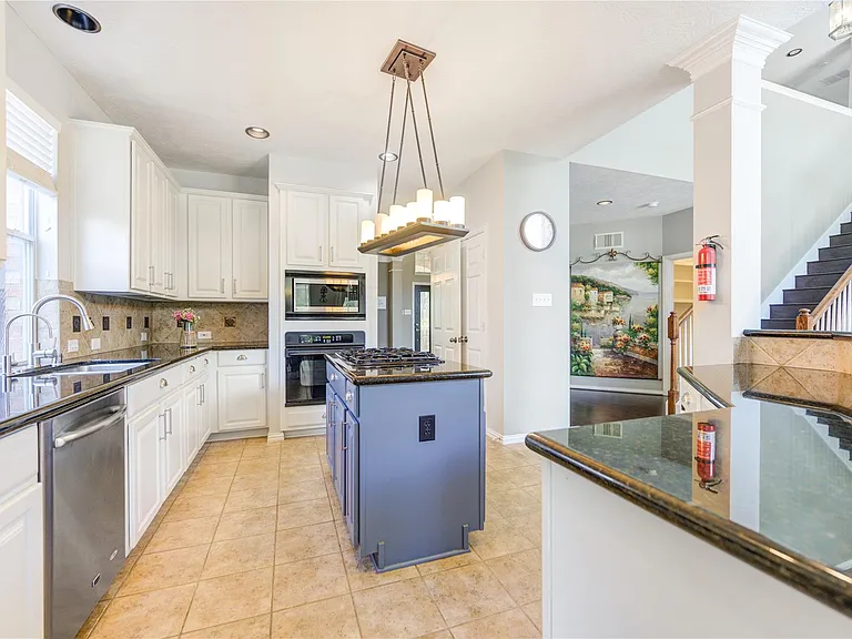 8018 Prairie Sage Dr — Photo 12