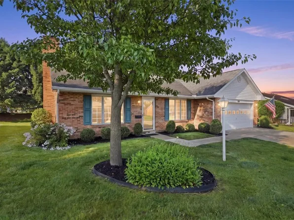 1814 Primrose Ln, Fairborn, OH 45324