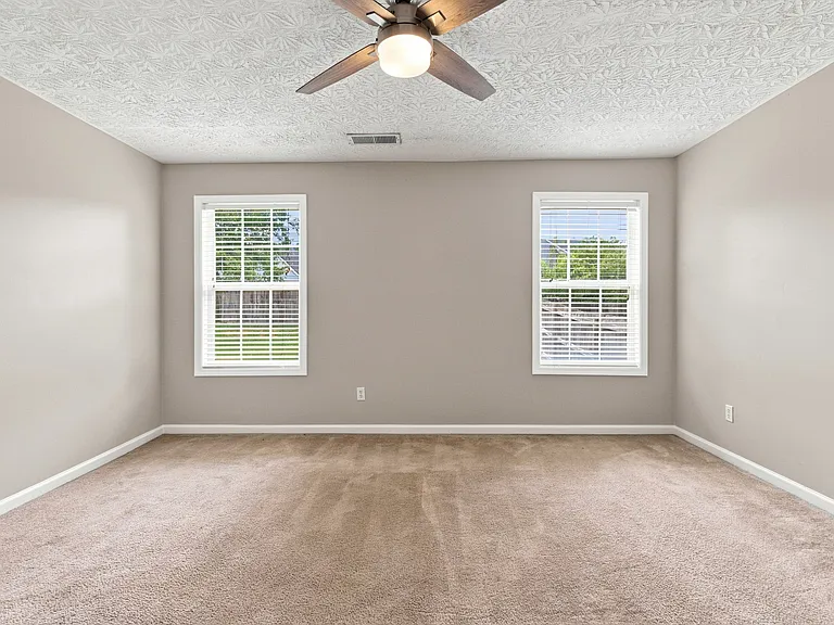 3901 Winthrop Dr — Photo 23