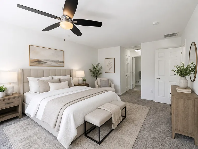 Mews at Annandale Townhomes — Photo 6