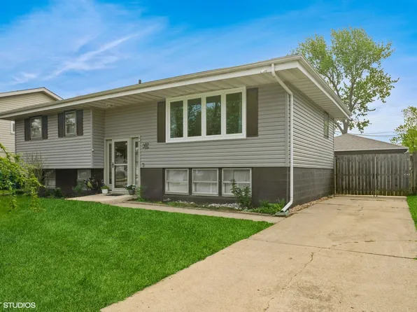 841 Harrison Ave, Dyer, IN 46311