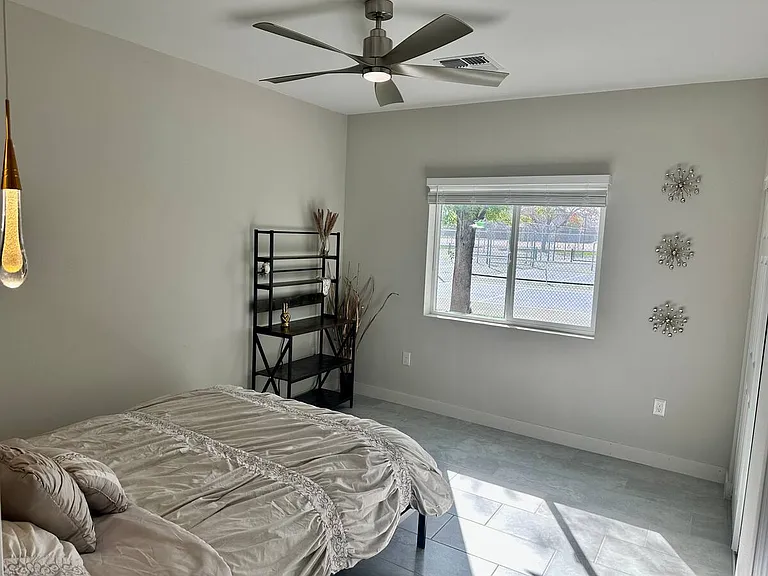 1847 W Juanita Ave — Photo 19