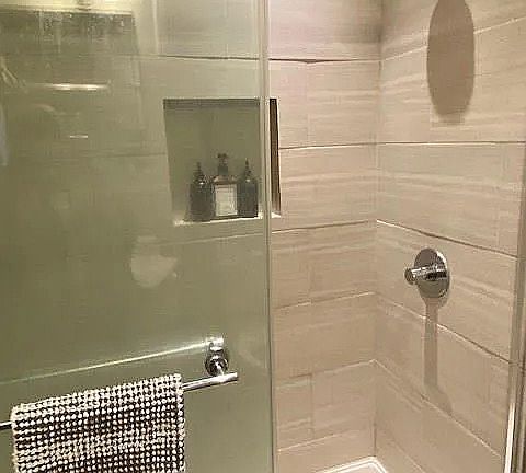 2nd image of 1329 College Ave #3