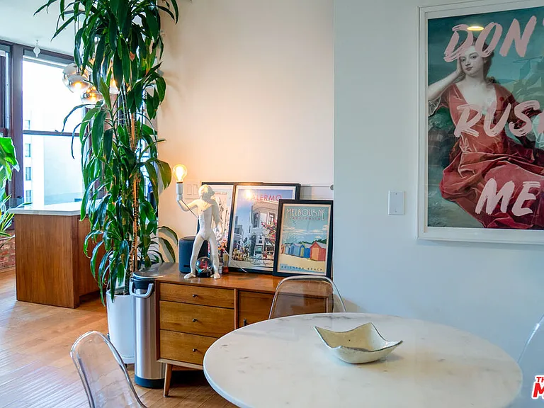 460 S Spring St #903 — Photo 9