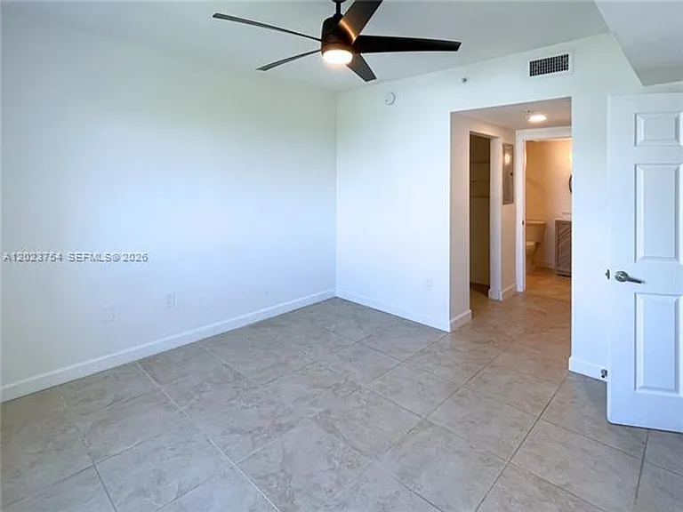 1723 SW 2nd Ave #705 — Photo 2