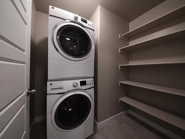1391 W Bridal Veil Dr — Photo 25
