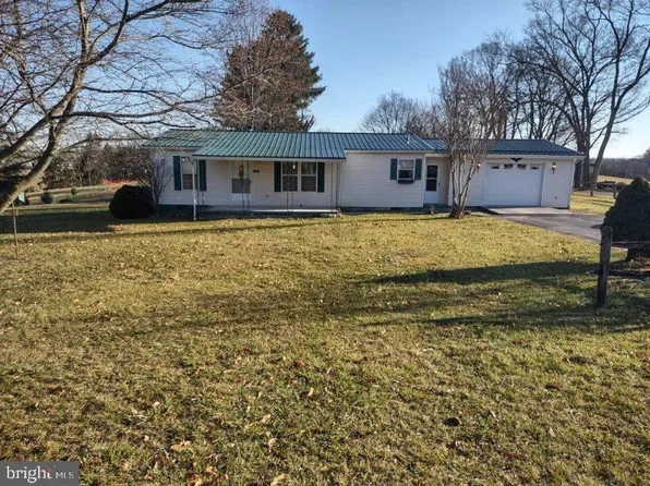 115 Judy Dr, Falling Waters, WV 25419