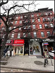 746 Ninth Avenue in Hell&#39;s Kitchen