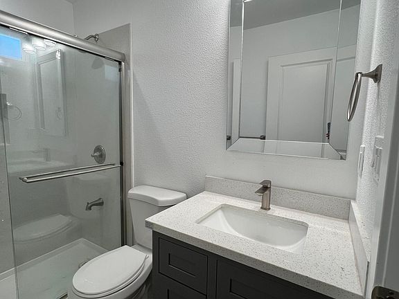 5th image of 1155 Seminary Ave