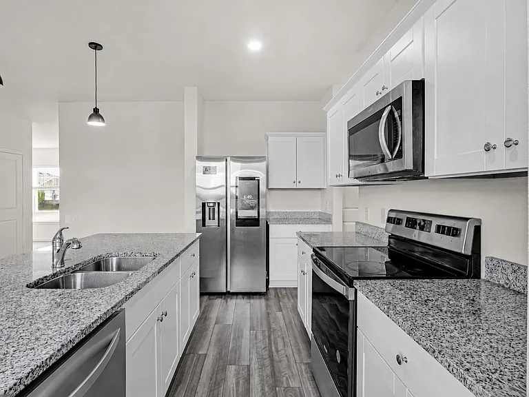 8348 Hawkview Dr — Photo 5