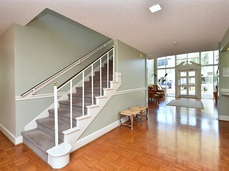 2600 Bellefontaine St #A21 — Photo 5