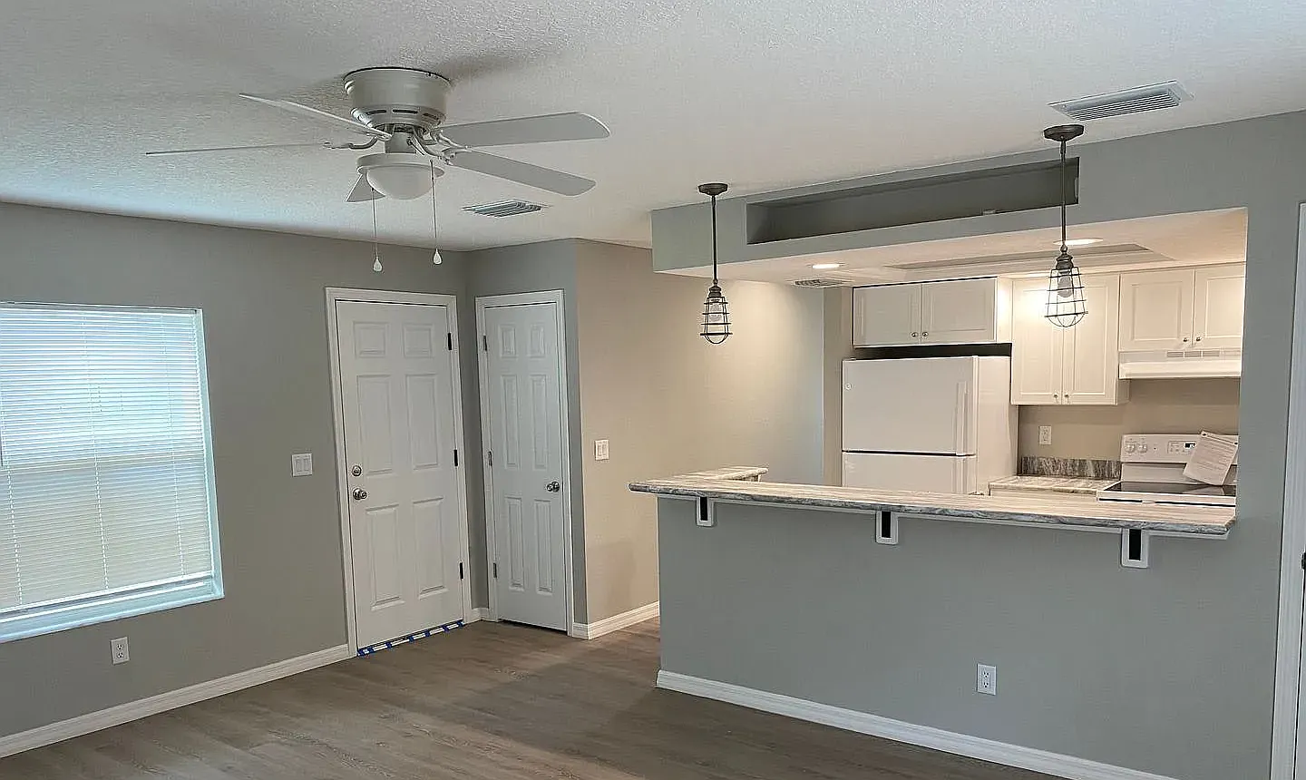 3 bed, 2.5 bath, 1500 sqft, $2,000 — Photo 4