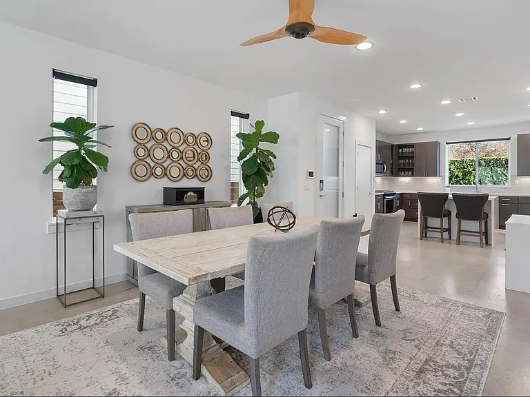 4020 Airport Blvd #7 — Photo 29
