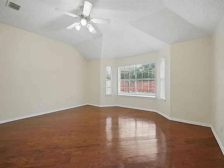 4416 Heath Ct — Photo 6