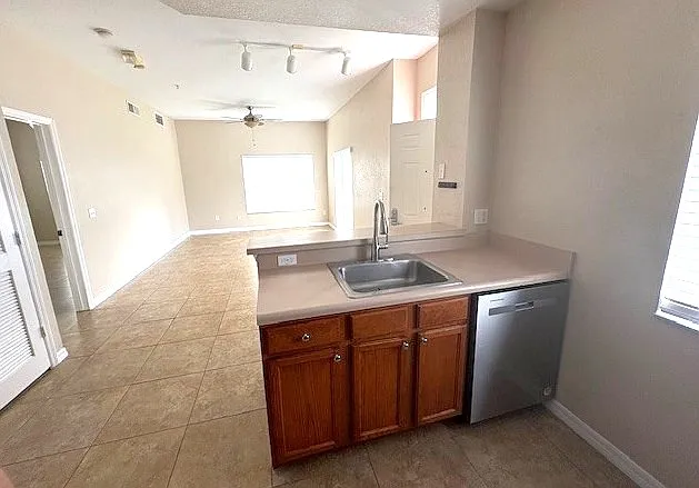 4601 Yellowgold Rd W #8-102 — Photo 6