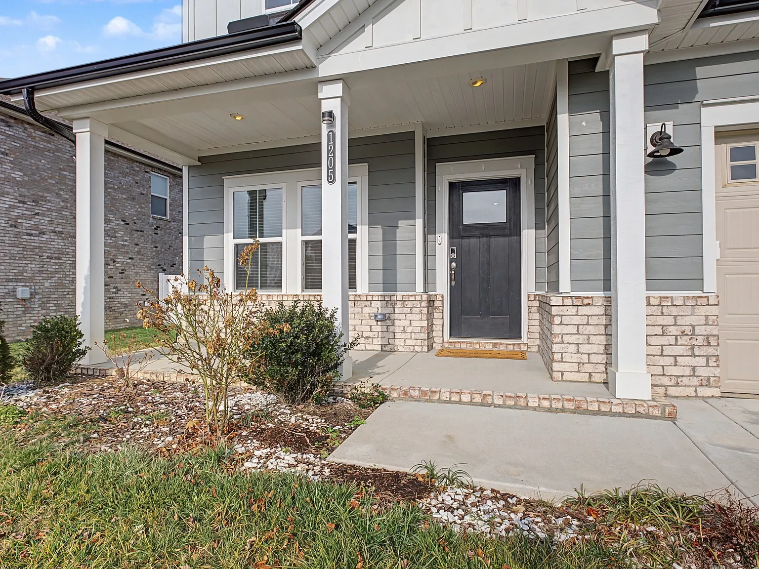 5 bed, 3008 sqft, $3,200 — Photo 4