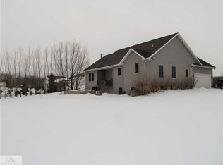 1650 Hartel Rd, Charlotte, MI 48813