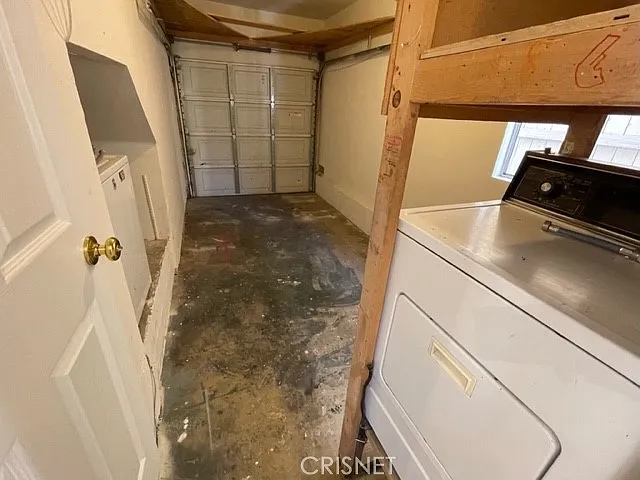 6106 Cedar St — Photo 17