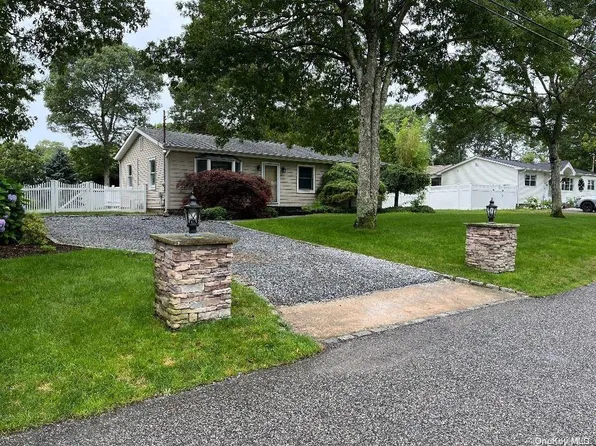 46 Riverdale Drive, Hampton Bays, NY 11946