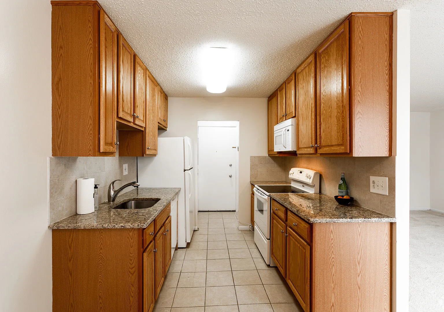Green Valley Manor — Photo 4