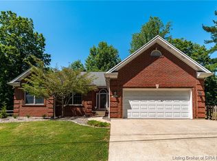 1020 Woodland Ave, Corydon, IN 47112