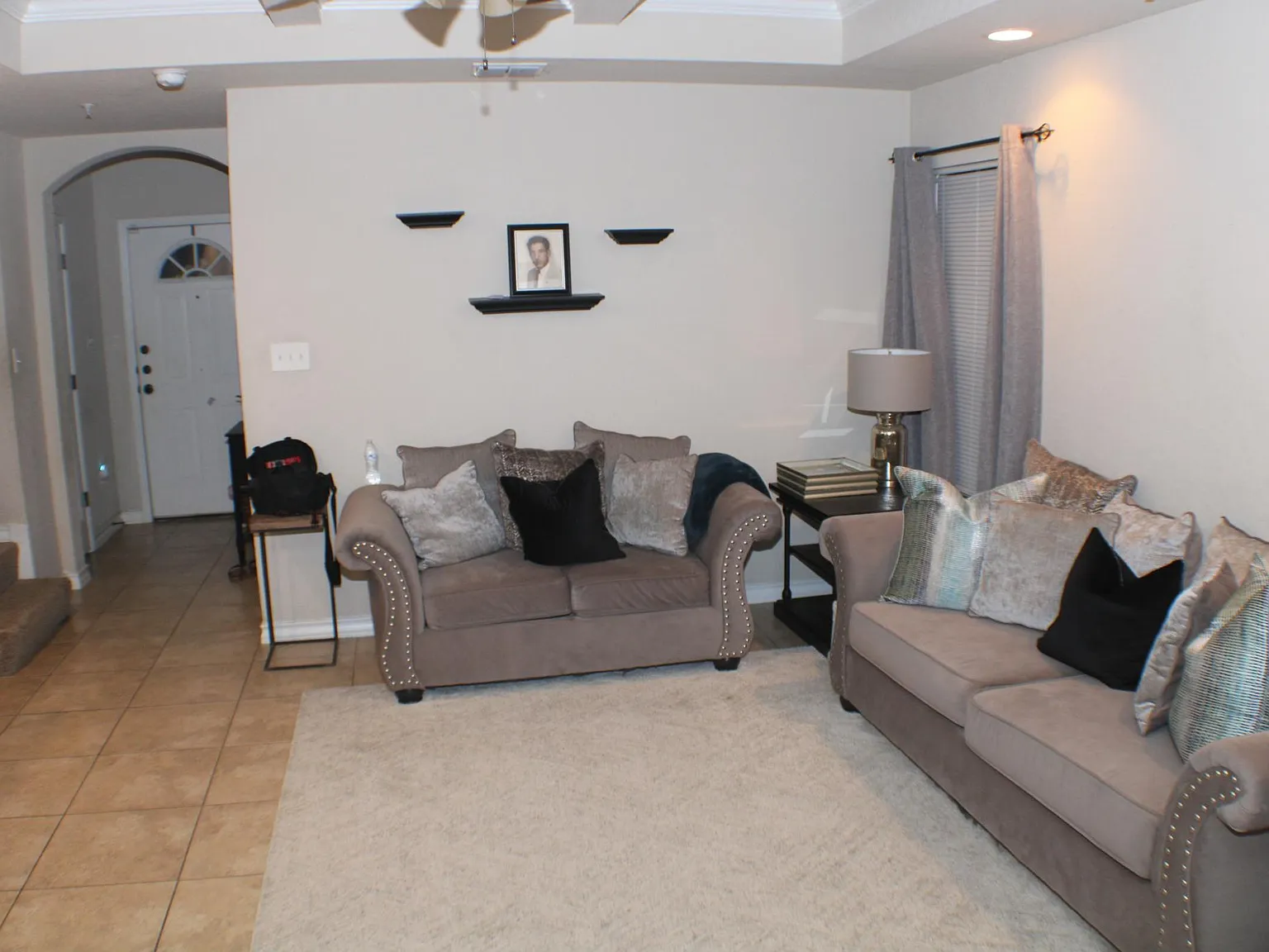 4923 Flipper Dr — Photo 2