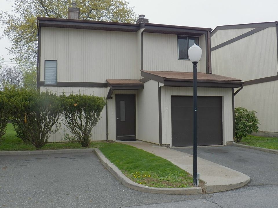 1st image of 3 Charlotte Mews