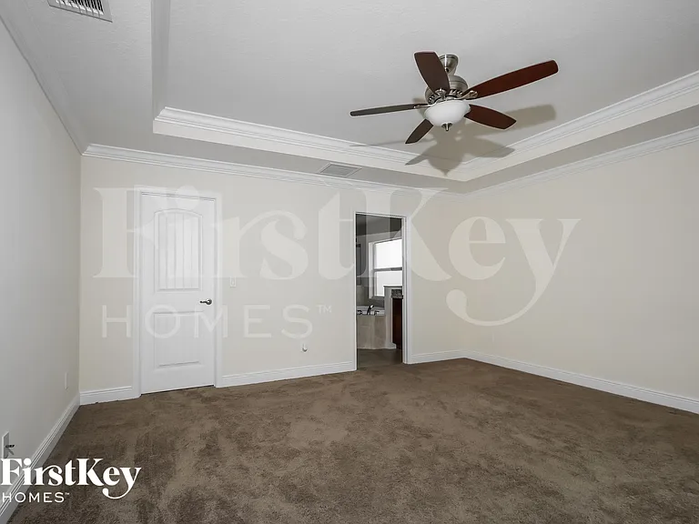 1262 SW San Esteban Ave — Photo 7