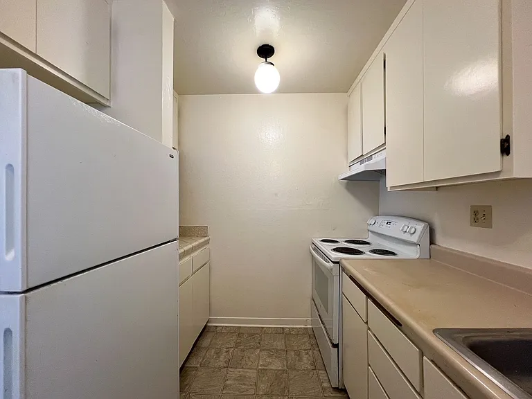 1201-1213 Eggleston St — Photo 6