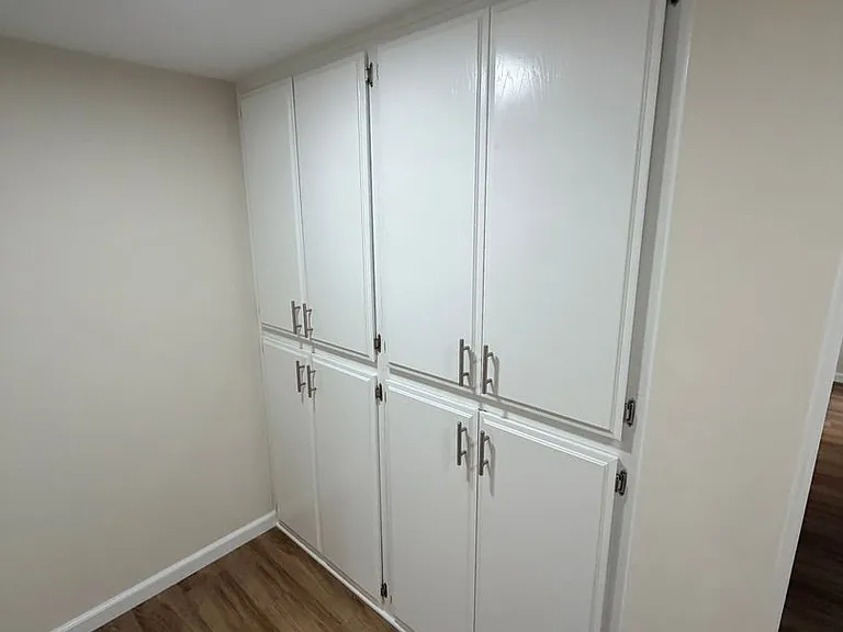 15323 Weddington Street — Photo 16