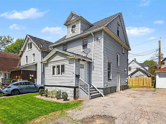 2nd image of 210 Roycroft Dr