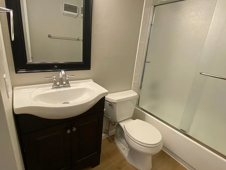 2521 SE Pine St #2521 — Photo 13
