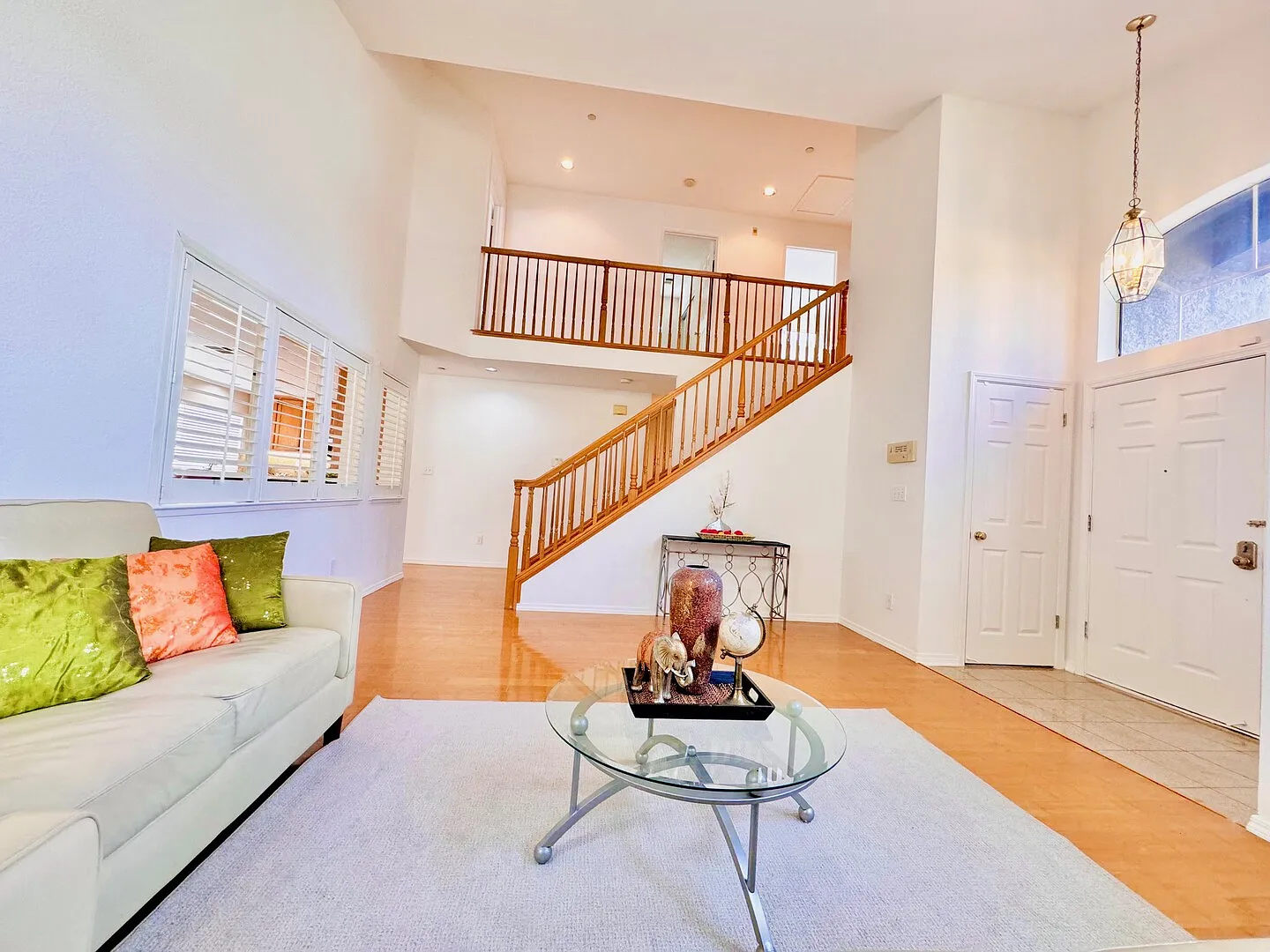 Spacious 4Bed/3Bath Union City Home Convenient Central Location — Photo 4