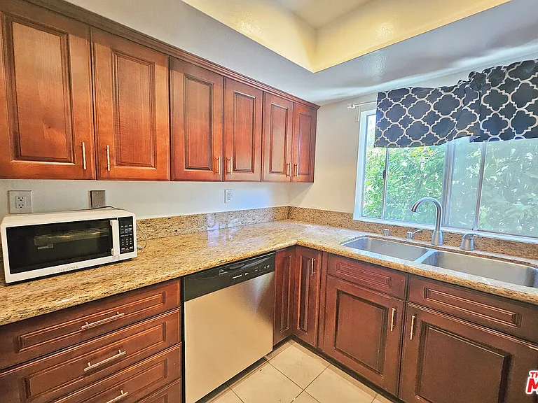 1454 E Orange Grove Blvd #1 — Photo 14